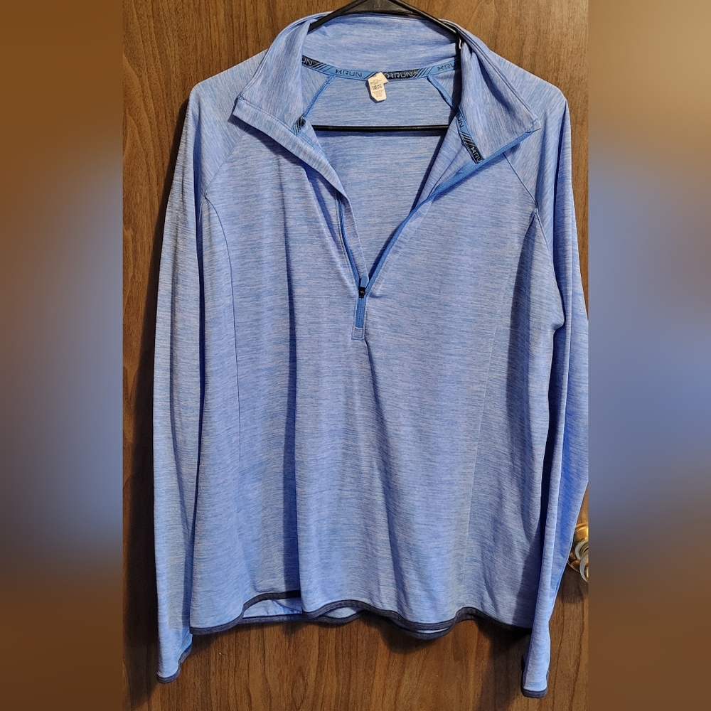 Women's UnderArmour pullover
